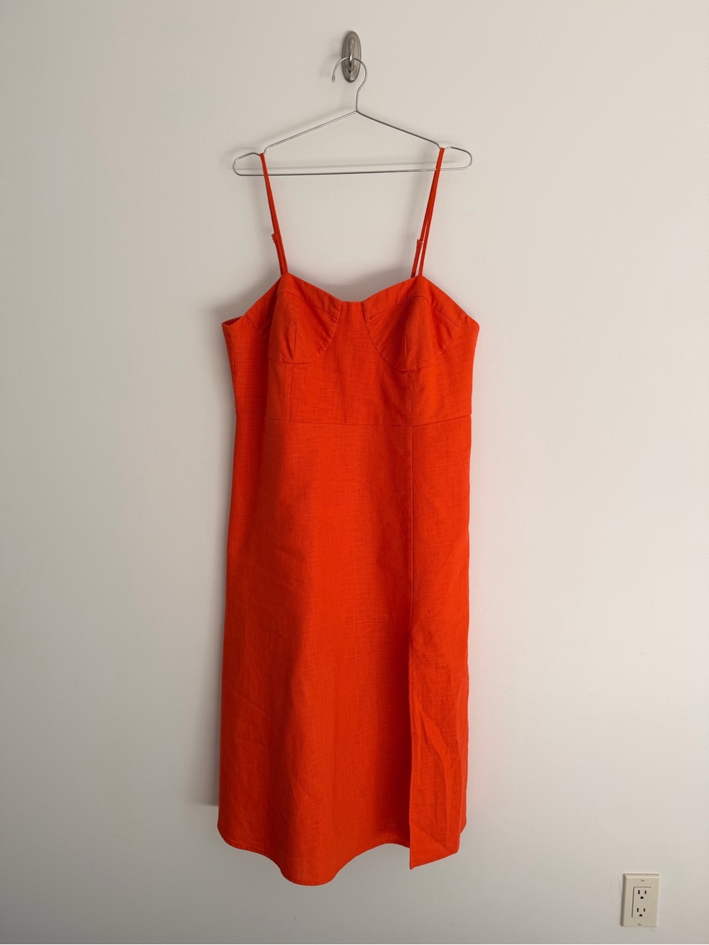 Ysanne Orange Linen Midi Dress with Sweetheart Neckline